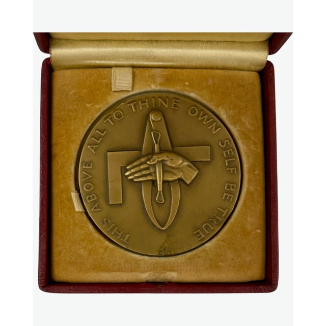 Medallic Art Co Bronze Medal “To Thine Own Self Be True” W/ Case For Sale In Washington DC - Image 6 of 11