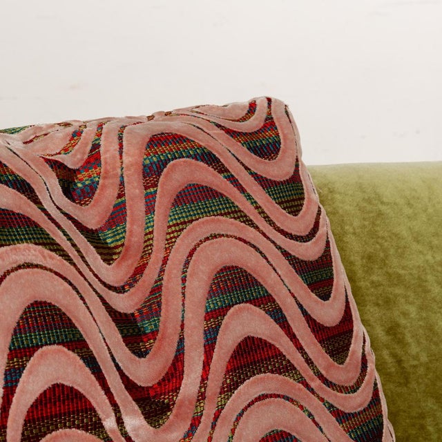 Modern Croissant 3-Seater Sofa in Green Velvet from Bretz For Sale - Image 3 of 13