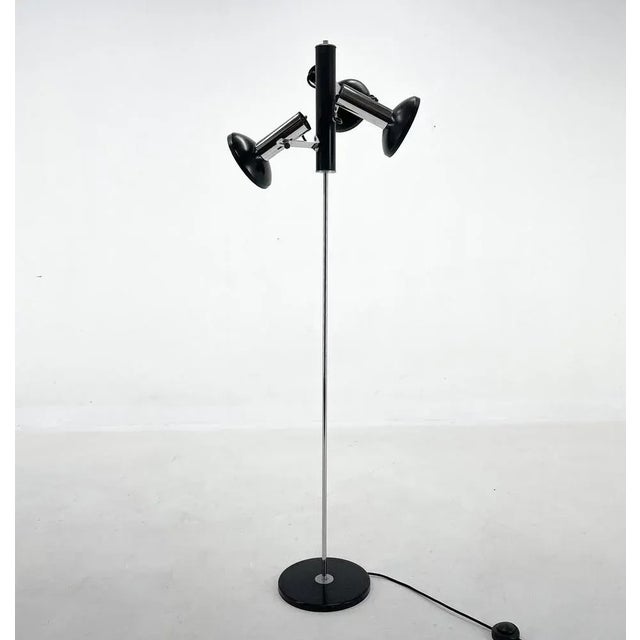 Chrome 3 -pot Floor Lamp, Italy, 1960s For Sale - Image 12 of 13