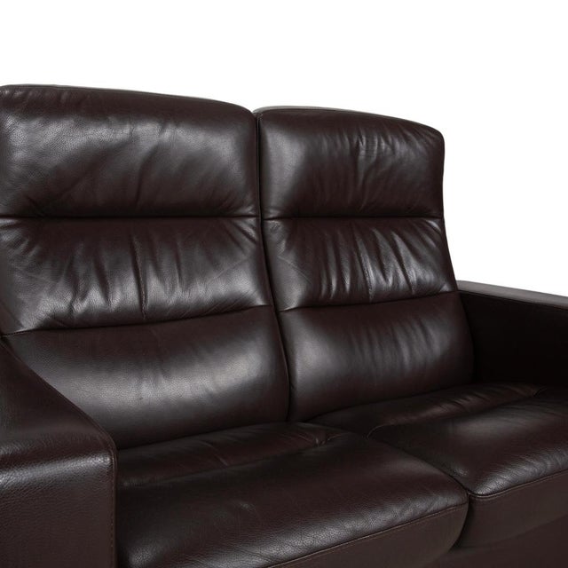 Wave Leather Two-Seater Sofa from Stressless For Sale - Image 6 of 17