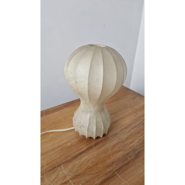 Wood Small Gatto Cocoon Table Lamps by Achille and Pier Giacomo Castiglioni for Flos, 1960s, Set of 2 For Sale - Image 7 of 18