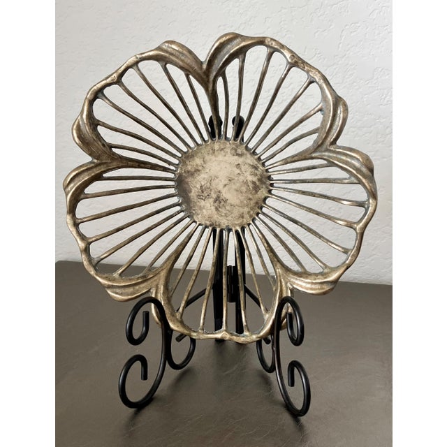 Metal Late 20th-Century Moulded Cast Brass Reticulated Hibiscus-Petal Shaped Decorative Bowl For Sale - Image 7 of 16