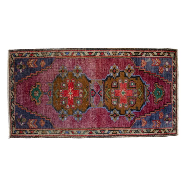 Handmade Small Turkish Rug 1970s Vintage Doormat Entryway Decor - 1' 8" X 3' 2" For Sale - Image 6 of 8