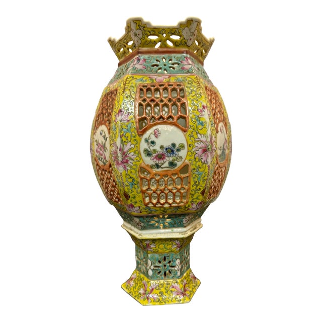 Rare Antique Chinese Famille Rose Porcelain Palace Lantern Late 19th Century For Sale