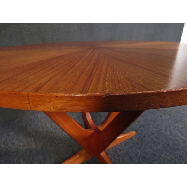 With a unique woodgrain pattern on the table's top surface, this Mid-Century Modern side table is a versatile and stylish...