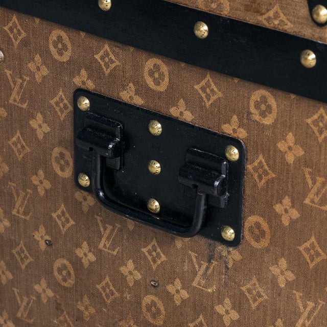 Louis Vuitton Antique French Trunk in Woven Canvas from Louis Vuitton, 1900 For Sale - Image 4 of 18