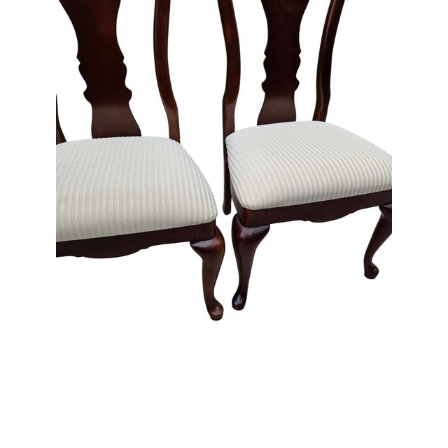 Wood 1990s Pair Thomasville Collectors Cherry Queen Ann Dining Room Side Chairs For Sale - Image 7 of 13