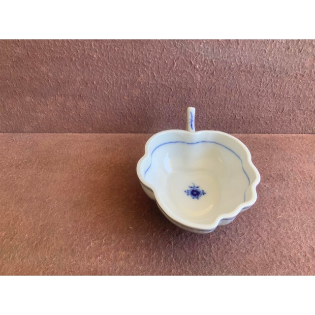 1960s 1960s Royal Copenhagen Blue Fluted Small Leaf Dish For Sale - Image 5 of 6