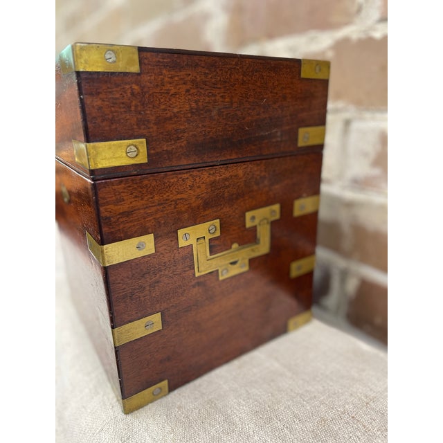 Mid 19th Century English Campaign Style Tantalus Box For Sale - Image 4 of 6