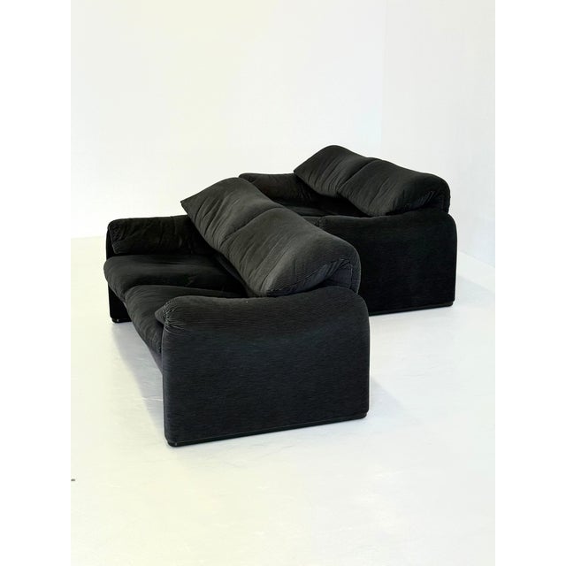 Maralunga 2-Seater Black-Grey Sofa by Vico Magistretti for Cassina, 1970s For Sale - Image 6 of 14