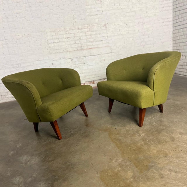 Mid-20th Century Art Deco to Mid-Century Modern Green Bucket or Barrel Style Accent or Lounge Chairs a Pair For Sale - Image 10 of 12