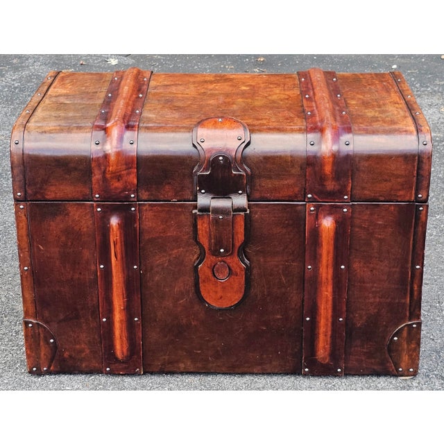 Late 20th Century 20th Century Large Felt Lined Leather Trunk For Sale - Image 5 of 15