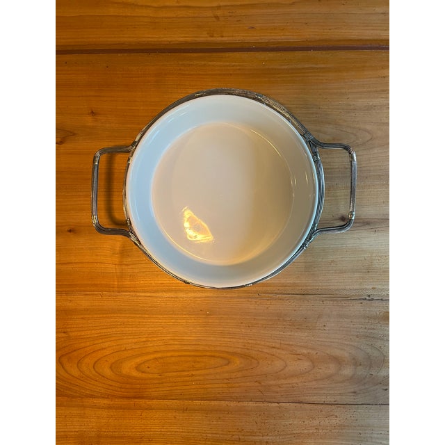 1970s International Silver Co. Silverplated Wire Basket With 1.25 Qt Round Stoneware Baking Dish For Sale In Washington DC - Image 6 of 8