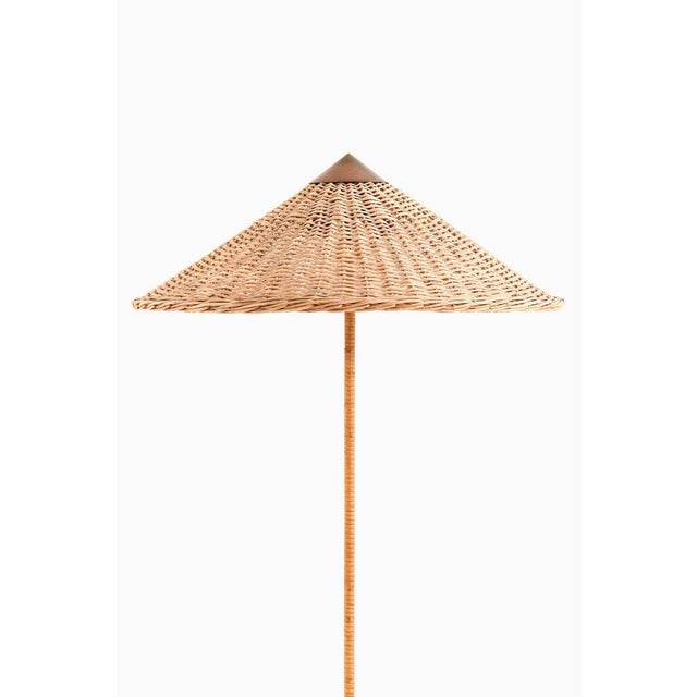 The very rare model 9602 floor lamp, affectionately known as the “Chinese Hat” is one of the most iconic and sought-after...