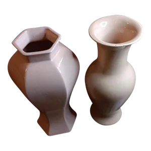 1970s Pair of Hyalyn Usa Studio Art Pottery Pink Decorative Vases