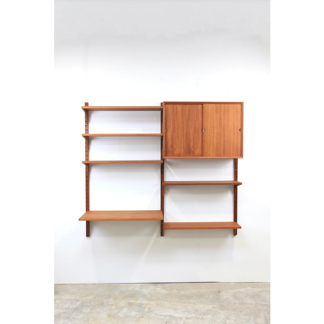 Two-Strip Cado Wall Shelf in Teak by Poul Cadovius, 1960s, Set of 10 For Sale - Image 10 of 10