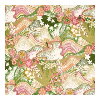 Schumacher X Clements Ribeiro Daisy Chain Fabric in Green & Pink For Sale