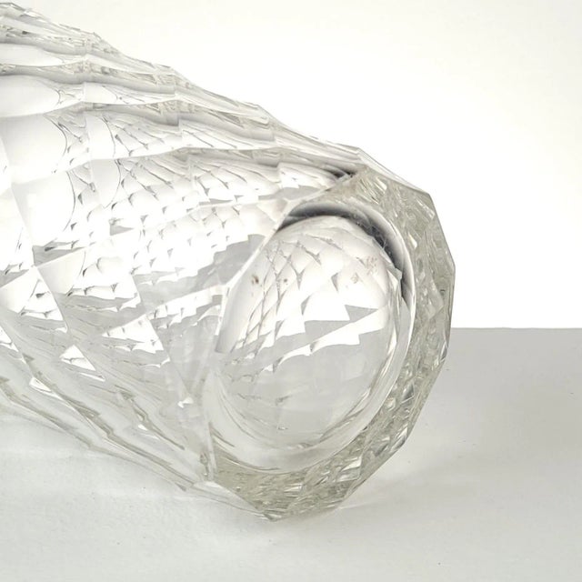 1960s Diamond Pattern Crystal Vase, Circa 1960 For Sale - Image 5 of 5