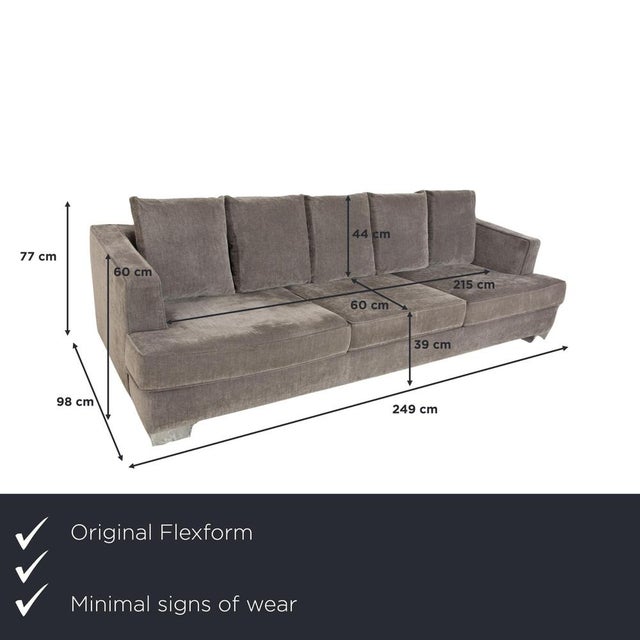 The Flexform Eros 2100 is a generously sized four-seater sofa that impresses with its clean lines, high-quality materials,...