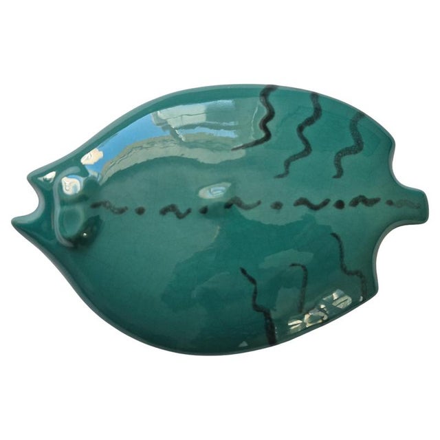 Teal Mid-Century Ceramic Flounder Wall Sculpture, 1970s For Sale - Image 8 of 8