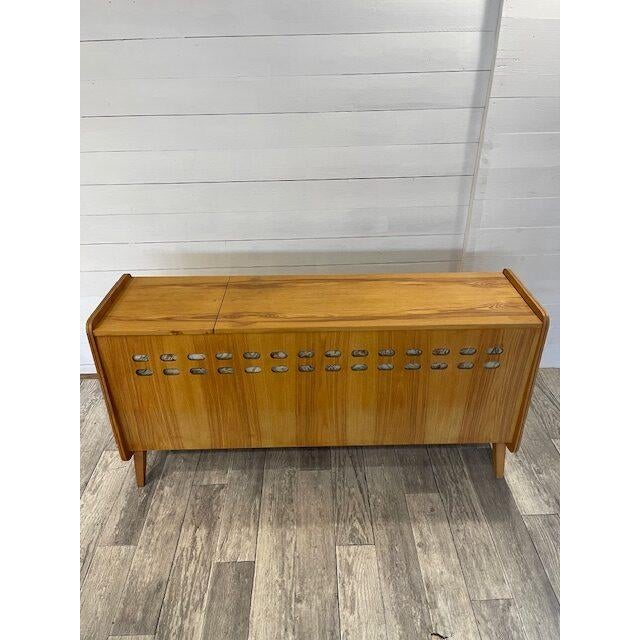 Vintage Sideboard from Tatra Nafromtok, 1965 For Sale - Image 4 of 10
