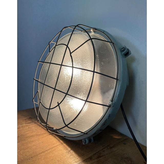 Industrial Vintage Grey Cast Aluminium Wall Lamp from Elektrosvit, 1980s For Sale - Image 15 of 16