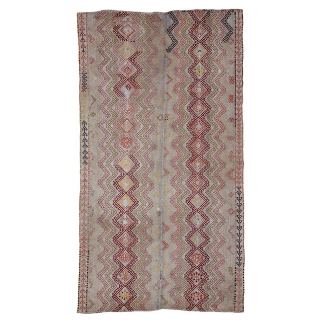 Embroidered Vintage Turkish Kilim Rug- 4′11″ × 9′2″ For Sale