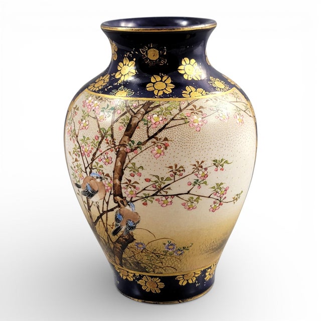 Meiji Kinkozan Kyoto Satsuma Vase in Cobalt Blue & Gilt Moriage, 1895 For Sale - Image 4 of 14