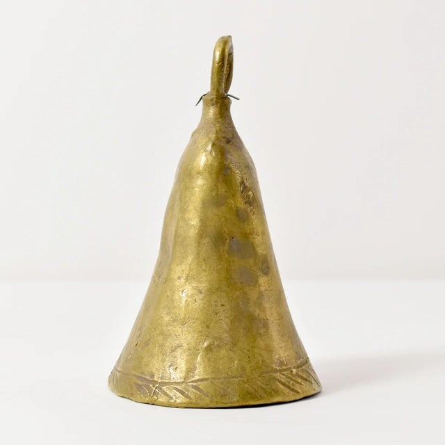 African Early 20th Century Benue Brass Bell Nigeria For Sale - Image 3 of 7