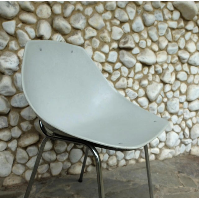 Gray Coquillage Chair by Pierre Guariche for Meurop, 1960s For Sale - Image 13 of 14
