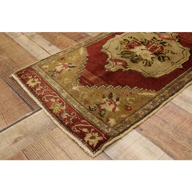 Vintage Turkish Yastik Rug - 01'07 X 03'02 For Sale In Dallas - Image 6 of 8