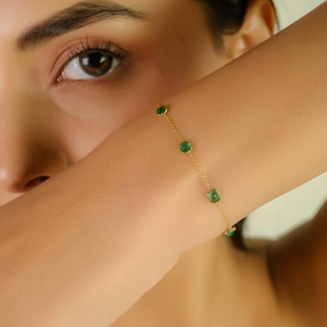 Not Yet Made - Made To Order 1.4 Ct Natural Square Emerald Station Bracelet in 18k Yellow Gold Holiday Gift For Sale - Image 5 of 18