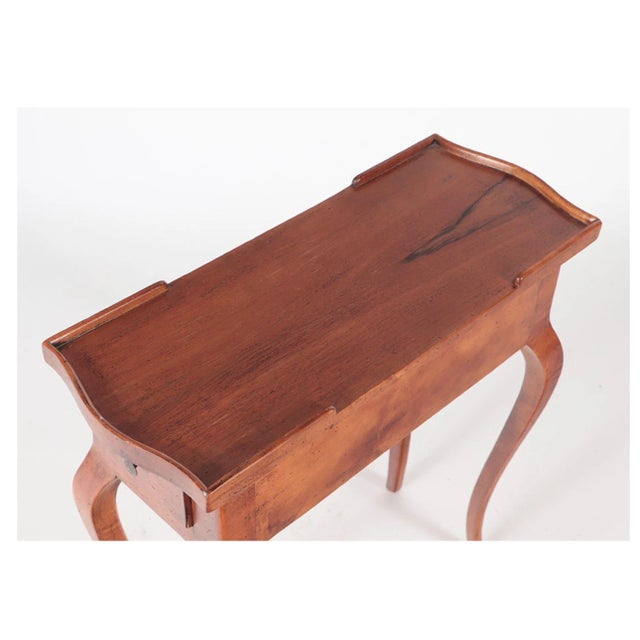 French Provincial Mid 20th Century Petite French Provincial Style End Table - Set of 2 For Sale - Image 3 of 6