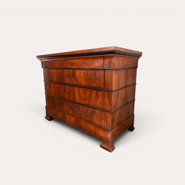 French Louis Philippe Flame Mahogany Commode With Original Ebonized Detailing, Mid-19th Century For Sale - Image 4 of 9