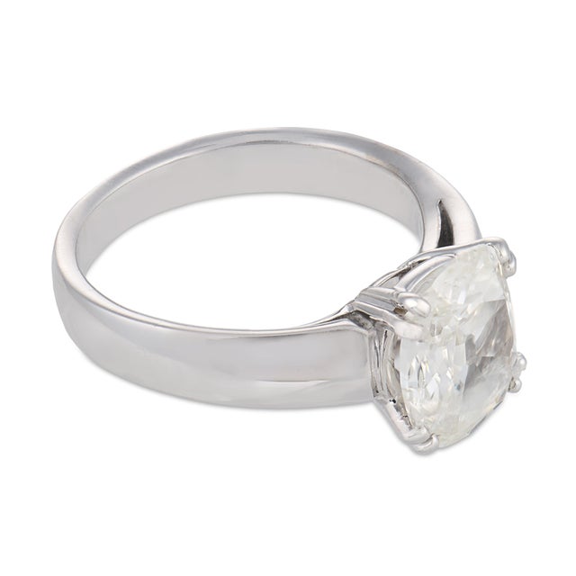 Vintage Gia 1.52 Carat Diamond 18k White Gold Solitare Engagement Ring, Size 4 For Sale - Image 4 of 6