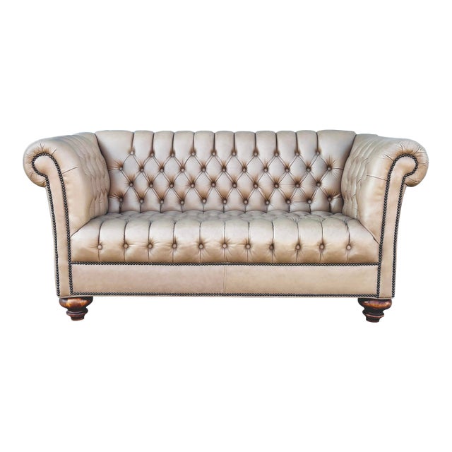 1970s Vintage Tan Leather Tufted Chesterfield Loveseat For Sale