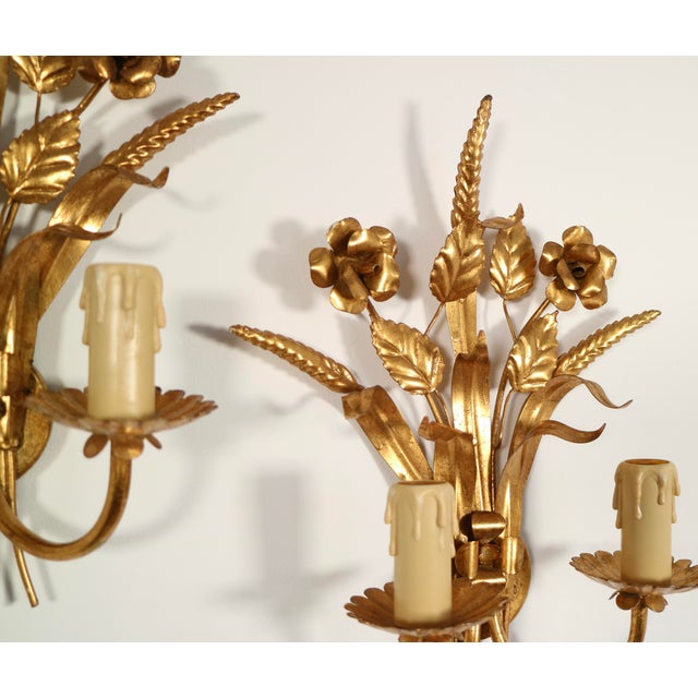 Set of 2 Hollywood Recency gilded Italian tole wheat sconces with flowers and leafs each one have two lights use E14 bulbs
