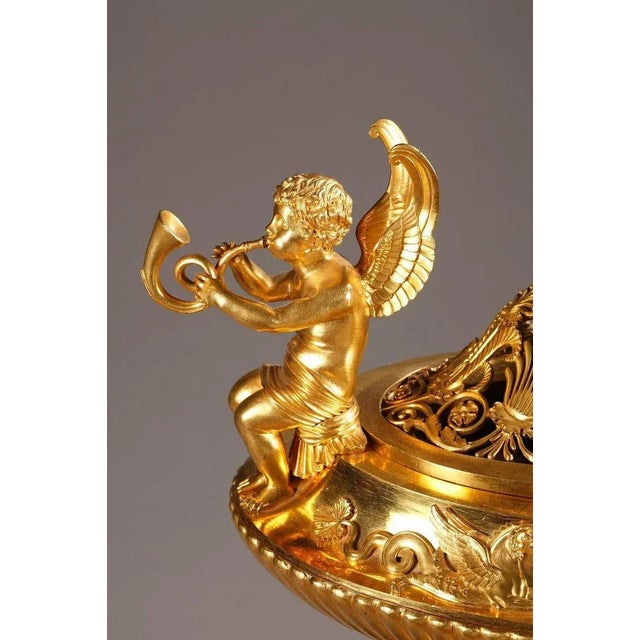 Traditional French Empire Centerpiece Perfume Burner in Gilt Bronze and Marble For Sale - Image 3 of 10