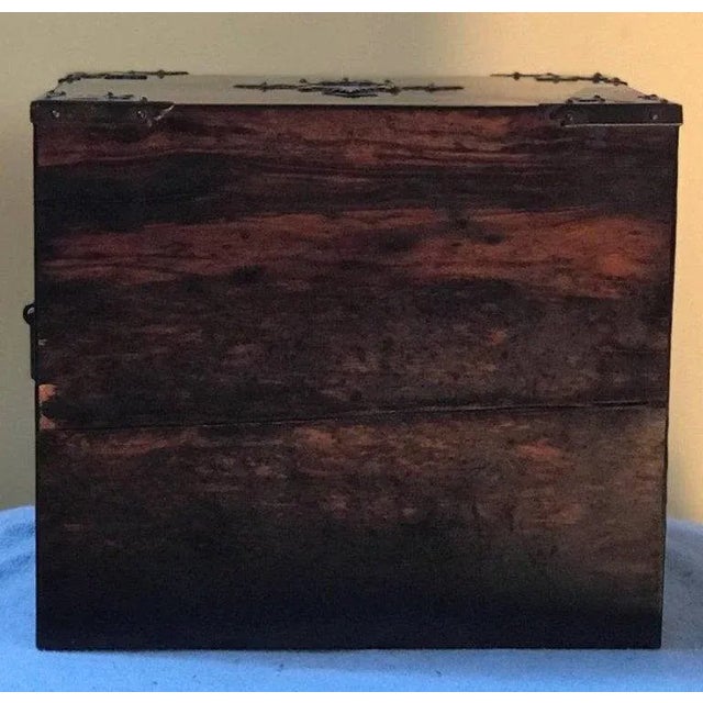 English Gothic Style Brass-Bound Two-Drawer Cigar Box in Macassar Ebony For Sale - Image 5 of 9