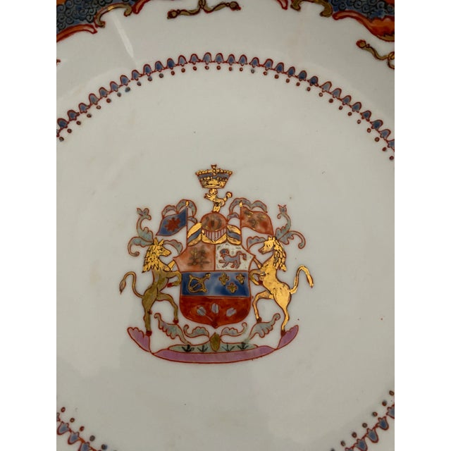 Pair of 1980s Chinese Export Armorial Bowls For Sale In Miami - Image 6 of 9