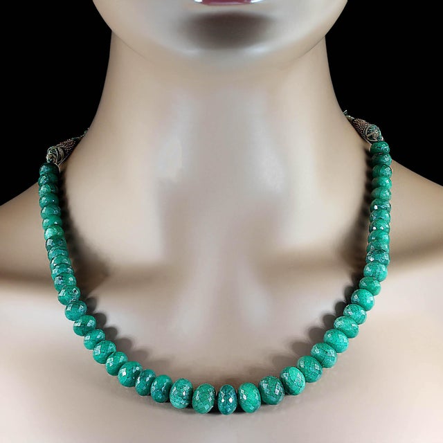 Traditional Ajd 14 Inch Expandable Graduated Emerald Rondel Necklace For Sale - Image 3 of 5