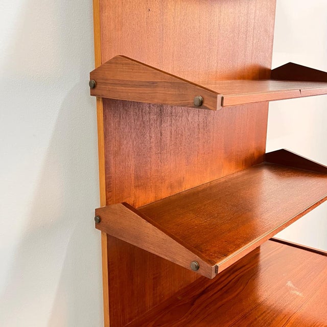 1960s Mid-Century Modern Teak Column Bookcase with Drawers, Italy, 1960s For Sale - Image 5 of 9