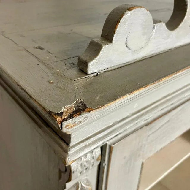 Painted Showcase Cabinet, 1900s For Sale - Image 5 of 11