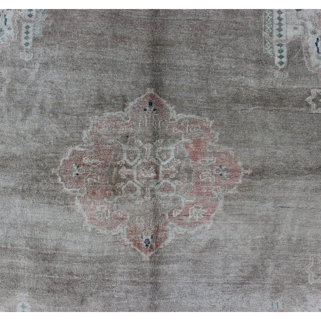 Mid 20th Century Vintage Turkish Oushak Rug With Medallion and Borders in Pale Peach For Sale - Image 5 of 8