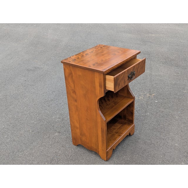 Vintage Ethan Allen Baumritter Heirloom | Farmhouse Maple End Table | Nutmeg Colonial Side Table For Sale - Image 10 of 12