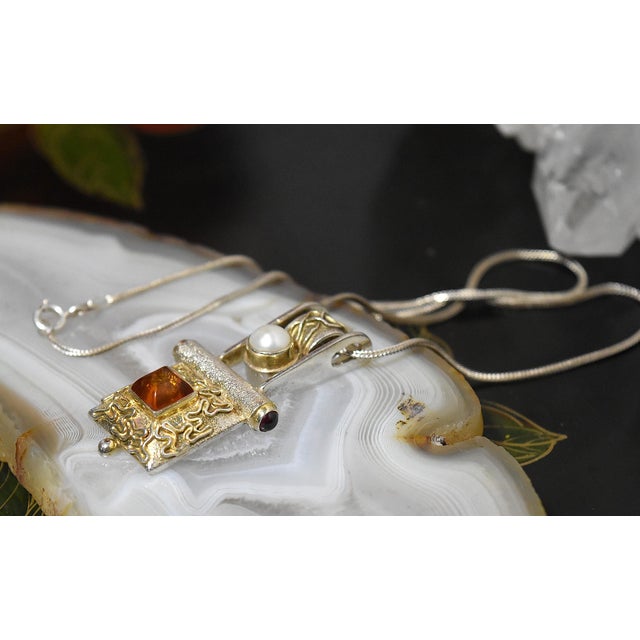 Late 20th Century Artisan Sterling Silver Amber Pearl Pendant Necklace For Sale In Philadelphia - Image 6 of 14