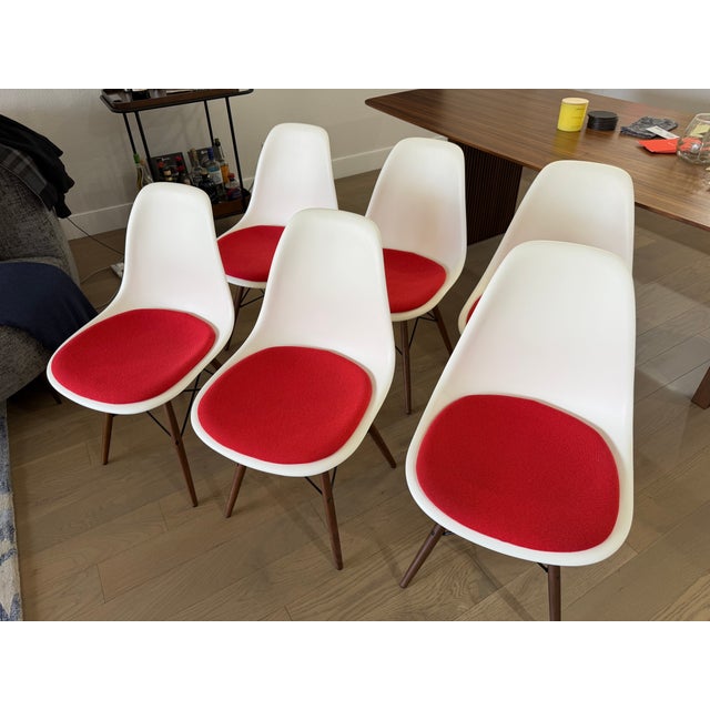 Set of Six Herman Miller Eames Molded Plastic Side Chairs For Sale In Los Angeles - Image 6 of 7