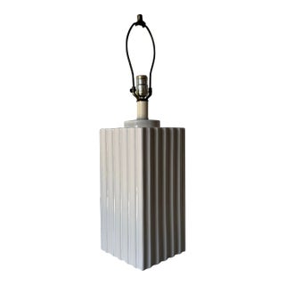 1980's Postmodern White Ceramic Glazed Table Lamp For Sale