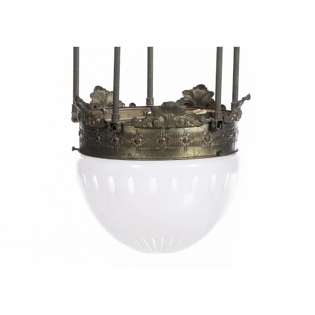 Six lamp ceiling lamp Art Nouveau French in bronze from the 19th century, relief decoration "Vegetable motifs", glass...