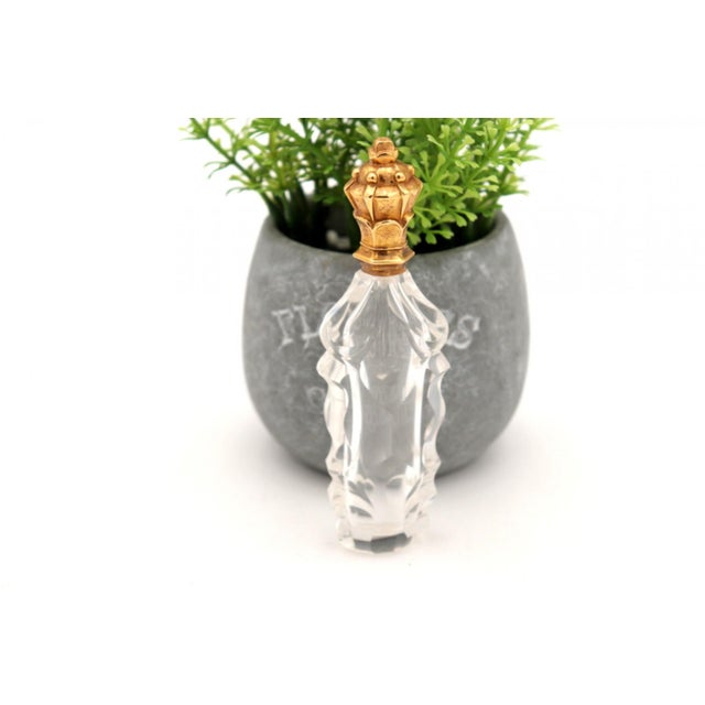 Faceted Glass and Gold Flask, 19th Century For Sale - Image 5 of 6